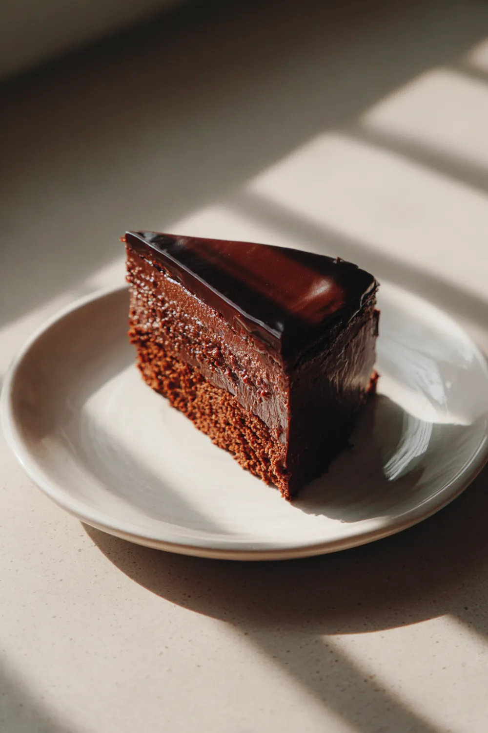 Easy chocolate ganache recipe for perfect desserts
