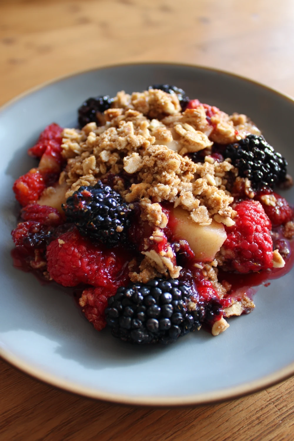 Easy Pear And Berry Crisp Recipe recipe